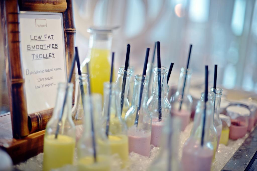 The Domain Bahrain Hotel And Spa - Adults Friendly 16 Years Plus Manama Eksteriør billede Smoothies at a buffet